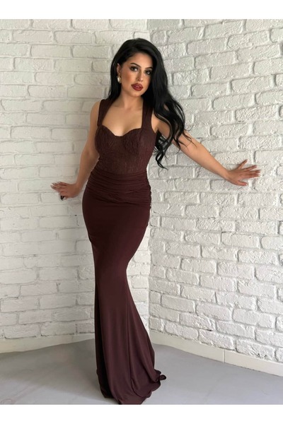 moneta boutique Γυναικείο Μακρύ Βραδινό Φόρεμα ντραπέ με Δαντέλα Λεπτομέρειες