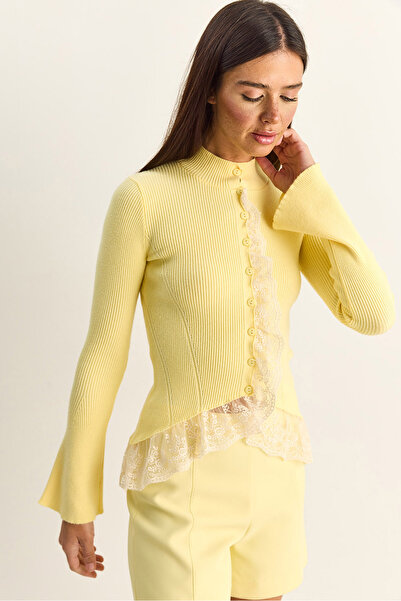 Bianco Lucci Γυναικεία ζακέτα πλεκτή με δαντέλα και λεπτομέρειες, με μισό ζιβ...