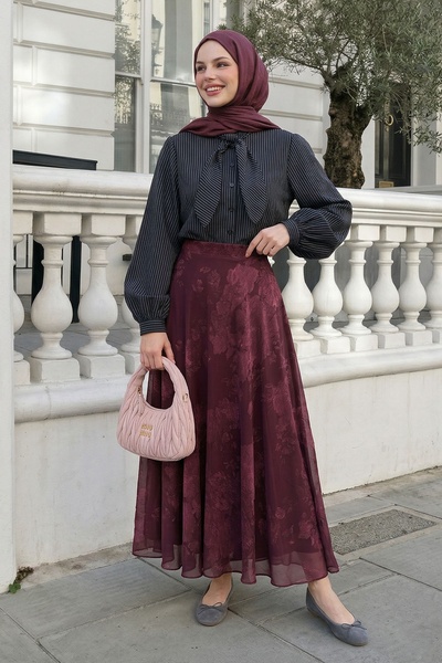 InStyle Μαλακή φλοράλ φούστα από σιφόν σε μπορντό χρώμα