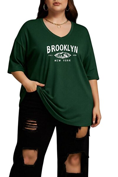 BENROMA Brooklyn Printed V-Neck Plus Size Oversized T-Shirt 3Cz1