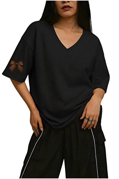 BENROMA Ribbon Printed V-Neck Oversize T-Shirt 2Vq6