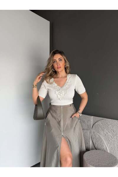 Zerrincan Giyim Ecru Floral Collared Short Sleeve Knitwear