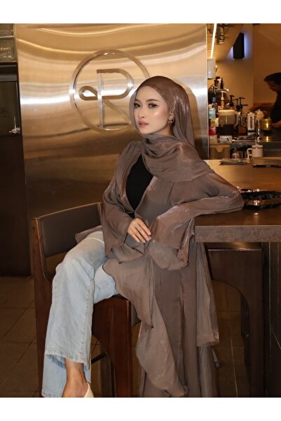 Noon Noora Abaya Two-Piece Set with Shimmering Fabric and Wavy Trim-Matching ...