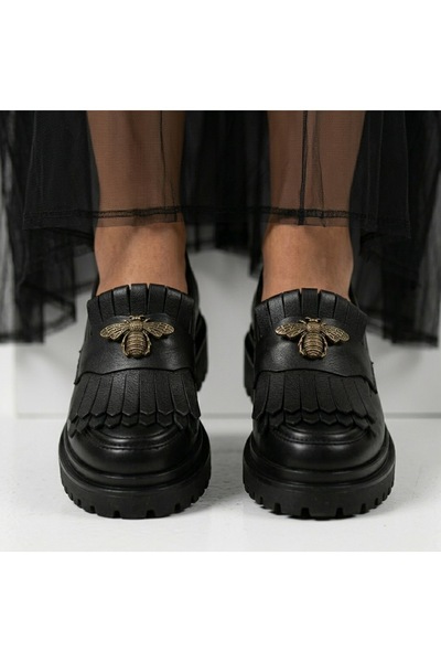 Cameleon Μαύρα μοκασίνια με σχέδιο μέλισσας " (Black loafers with a bee desig...