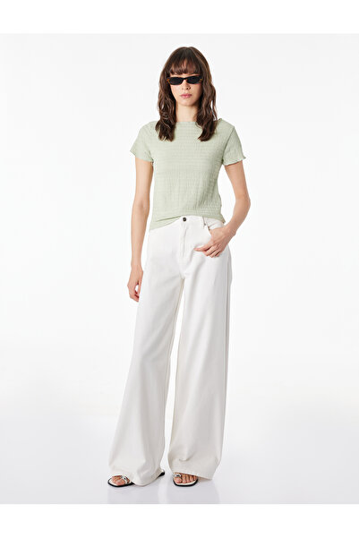 Koton Μπλουζάκι με κοντό μανίκι και λαιμόκοψη σκάφους από μείγμα βισκόζης