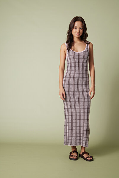 Nisan Μακρύ πλεκτό φόρεμα με καρό σχέδιο