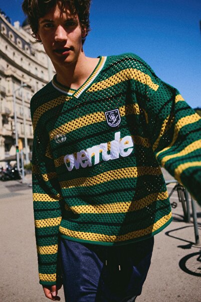Bershka Grafik baskılı boxy fit file kazak
