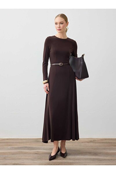 Refka Rochie Hijab din țesătură Sandy cu guler tip bicicletă - Maro închis -