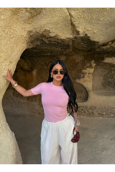 kırmızı butiks Ροζ Γκλαμ Μπεζ Στολισμένο Κροπ Τοπ