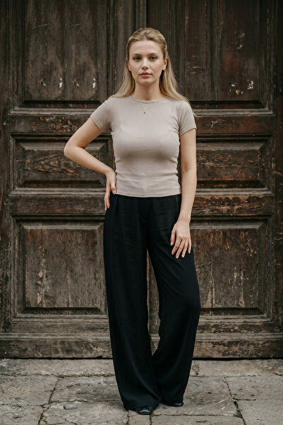 royal prime Γυναικείο κοντομάνικο μπλουζάκι με λαιμόκοψη ποδηλάτου Basic Buzzy