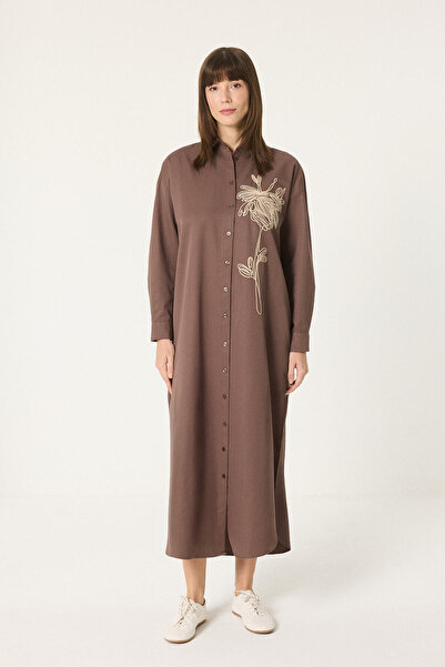 Touché Privé Natural Textured Embroidered Shirt Dress
