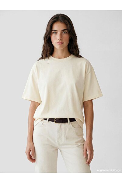 LC Waikiki Γυναικείο T-shirt με λαιμόκοψη ποδηλάτου (S6)