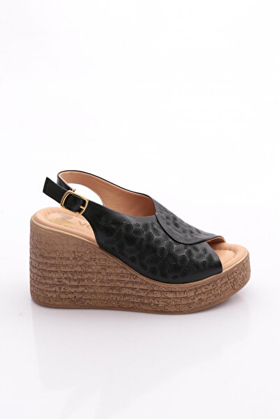 Venüs 2310822Y Women's Leather Sandals