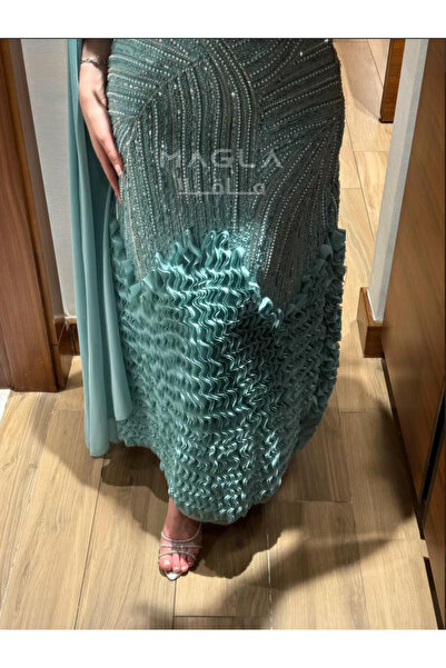 Lafrose boutique فستان سهرة بتصميم عصري