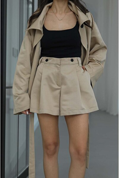 Havoş Μπεζ σορτς με λεπτομέρεια διπλών κουμπιών