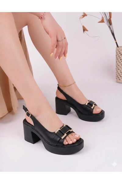 ds Dicle Stil Σανδάλια με χαμηλό τακούνι και λεπτομέρεια με κλειστή αγκράφα σ...