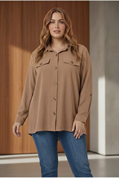 RMG Γυναικείο πουκάμισο μεγάλου μεγέθους με λεπτομέρεια τσέπης, χρώμα καμηλό