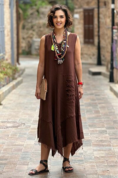 Nevin Kaya Moda Καφέ φόρεμα μουσελίνας με λεπτομέρεια σκισίματος στην τσέπη