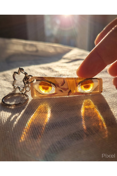 Touz Moda Μπρελόκ Demon Slayer Ζενίτσου Αγκάτσουμα με λαμπερά μάτια στον ήλιο