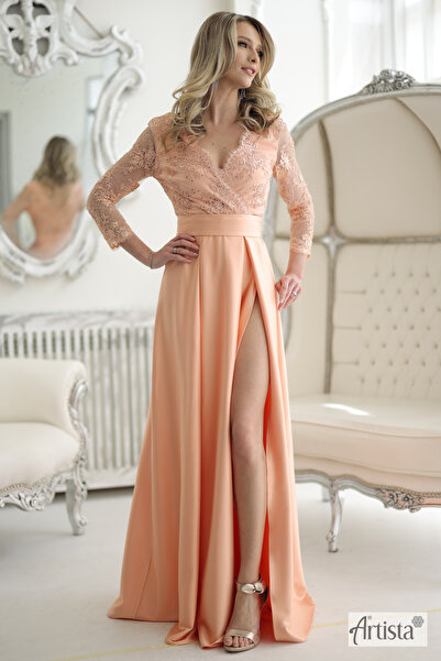 Artista Κομψό μακρύ φόρεμα με δαντέλα και σκίσιμο στο πόδι