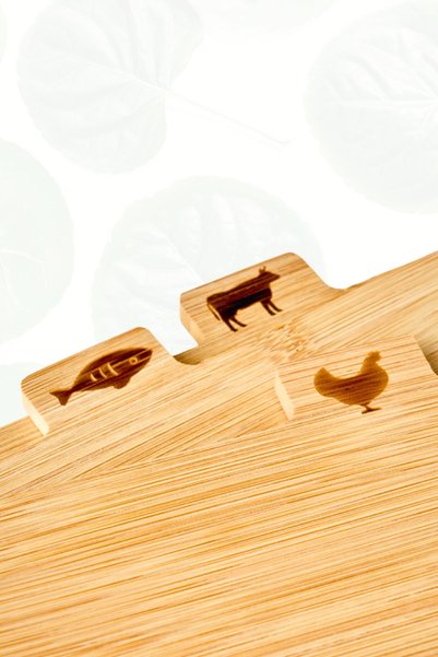 Lucky Love Luxury Bamboo Cutting Board Set with Metal Stand, 4 Pieces, Natural (20X30X5.5 cm)