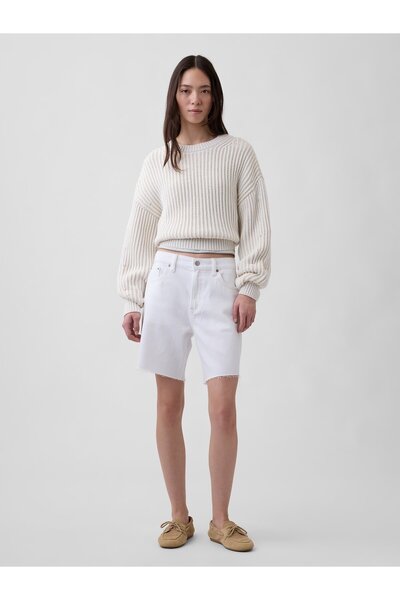 GAP Kadın Beyaz Mid Rise UltraSoft Loose Bermuda Şortlar