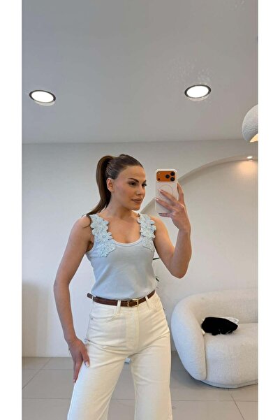 Şulenin Butiği ÇİÇEK İŞLEMELİ ATLET MAVİ