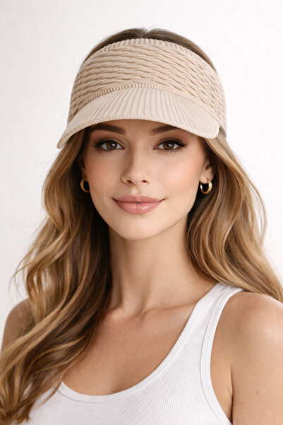 HatClub Exclusive Pălărie cu vizor din tricotaje crem pentru femei, cu elasti...