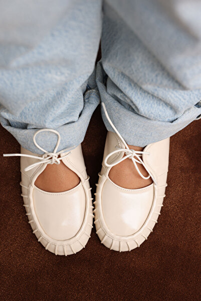 LUTVELIZADE Babet 2532 - Γυναικεία παπούτσια μπαλέτου με κορδόνια και λεπτομέ...