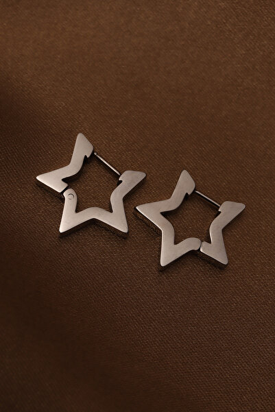 Süspüs Accessories أقراط ميني ستار موديل من الفولاذ الفضي