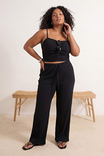 Trendyol Curve Strandbekleidung Schwarzes, strukturiertes, gewebtes Strandset...