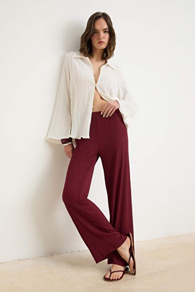 Συλλογή Trendyol Πλεκτό παντελόνι με φαρδιά μπατζάκια και ελαστική υφή TWOSS2...