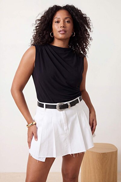 Trendyol Curve Μαύρη μπλούζα με ψηλό γιακά, λεπτομέρεια με κορδόνι, αμάνικη, ...