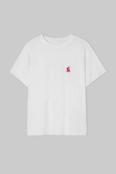 Trendyol Curve Λευκό T-shirt με λαιμόκοψη ποδηλάτου, με λεπτομέρεια κεντήματο...