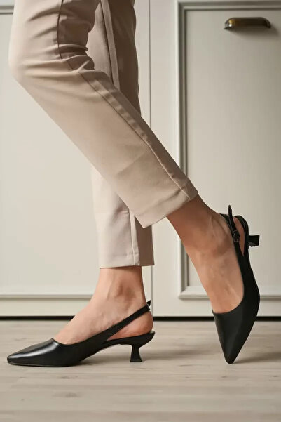 Belinora Γυναικεία μαύρα παπούτσια με χαμηλό τακούνι TR20MS04A