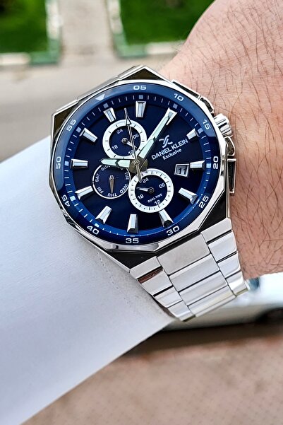 Daniel Klein Dial Navy Blue Strap Silver Color 43.5 mm Men's Wristwatch