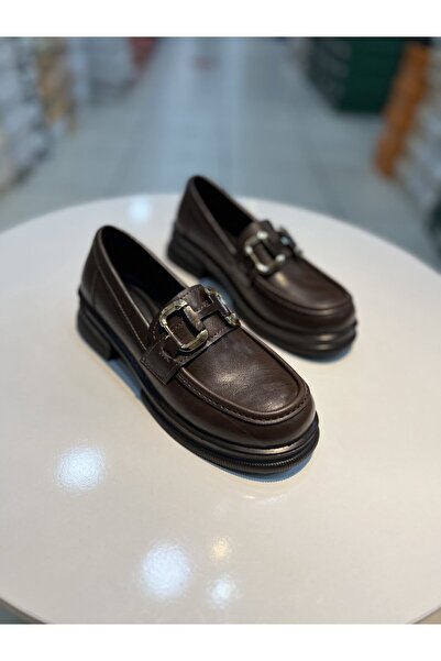 Alphus Κομψές γυναικείες μπαλαρίνες με αγκράφα Serrace