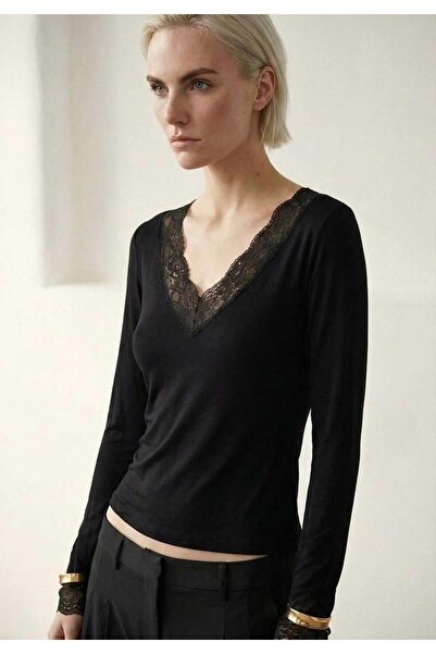 Shopping Shop V-Neck Lace Piece Body Suit Black