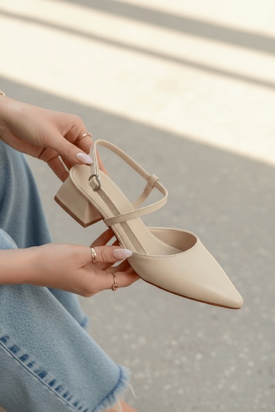 DİVOLYA Elsa Beige Ankle Wrap (4 cm Heel Height) Pointed Toe Heeled Ballerina...