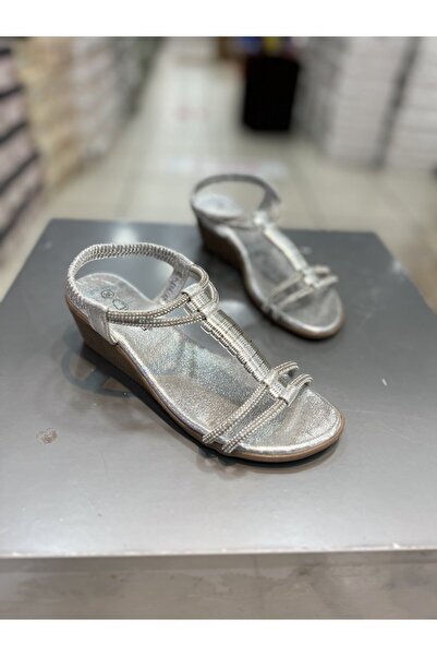 Guja Εισαγόμενα γυναικεία κομψά σανδάλια με τακούνι φέτα