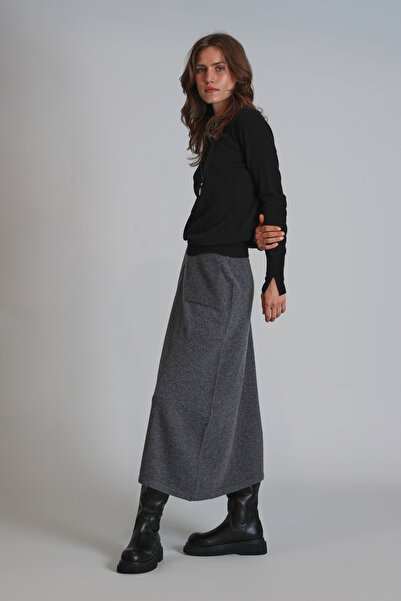 Lufian Black Bronze Women's Sweater