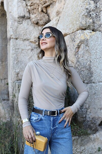 bytugcekaya Μπλούζα με κορδόνια στον ώμο Camel Crop Top