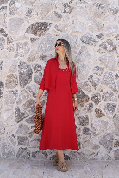 bytugcekaya Κόκκινο φόρεμα με τιράντες