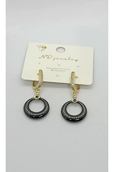 ndjewelry أقراط ذهبية عيار مرصّع بالأحجار بتفاصيل حلقة سوداء