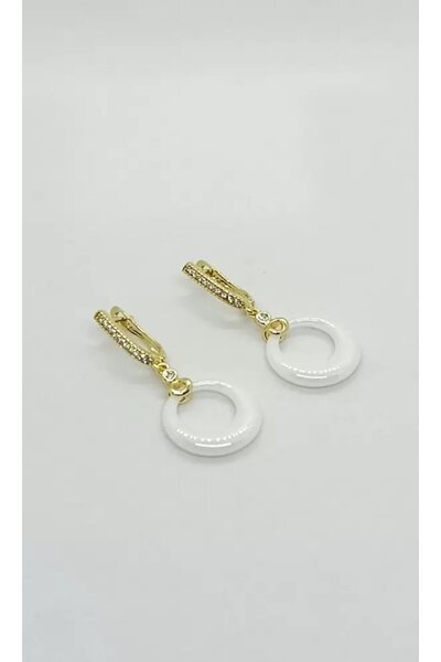 ndjewelry أقراط ذهبية عيار مرصّع بالأحجار مع تفاصيل حلقة بيضاء