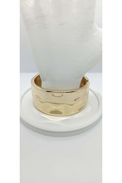 ndjewelry Scrunch Patterned Gold Color Thick Steel Clamp