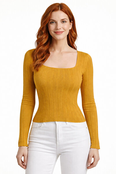 Neden Tekstil Πλεκτό πουλόβερ με τετράγωνο γιακά και μακριά μανίκια