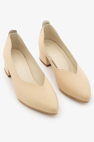SAYL Μπεζ γυναικεία παπούτσια με κοντό τακούνι σε σχήμα V Γνήσιο Δέρμα
