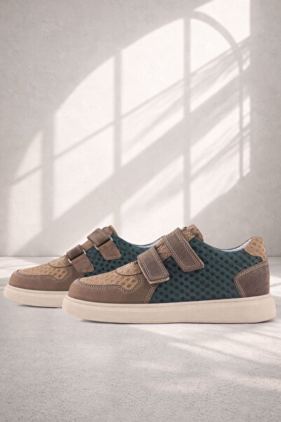 Rakerplus Αθλητικά παπούτσια για αγόρια από γνήσιο δέρμα, χακί, με ελαφριά σό...