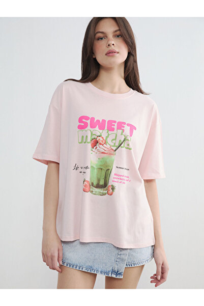 LC Waikiki Γυναικείο μπλουζάκι με στάμπα LCW Vision Pink Oversize από την NEV...